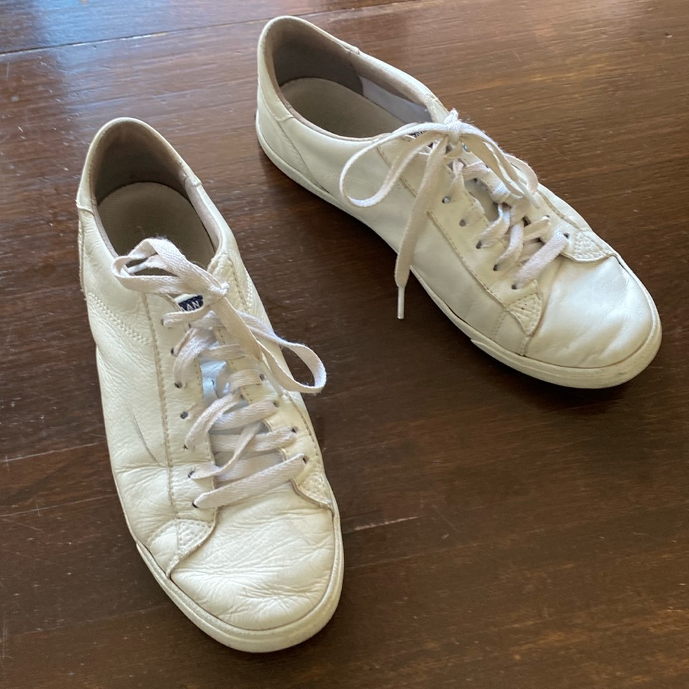 COLE HAAN grand pro white leather tennis shoe athletic inspired
